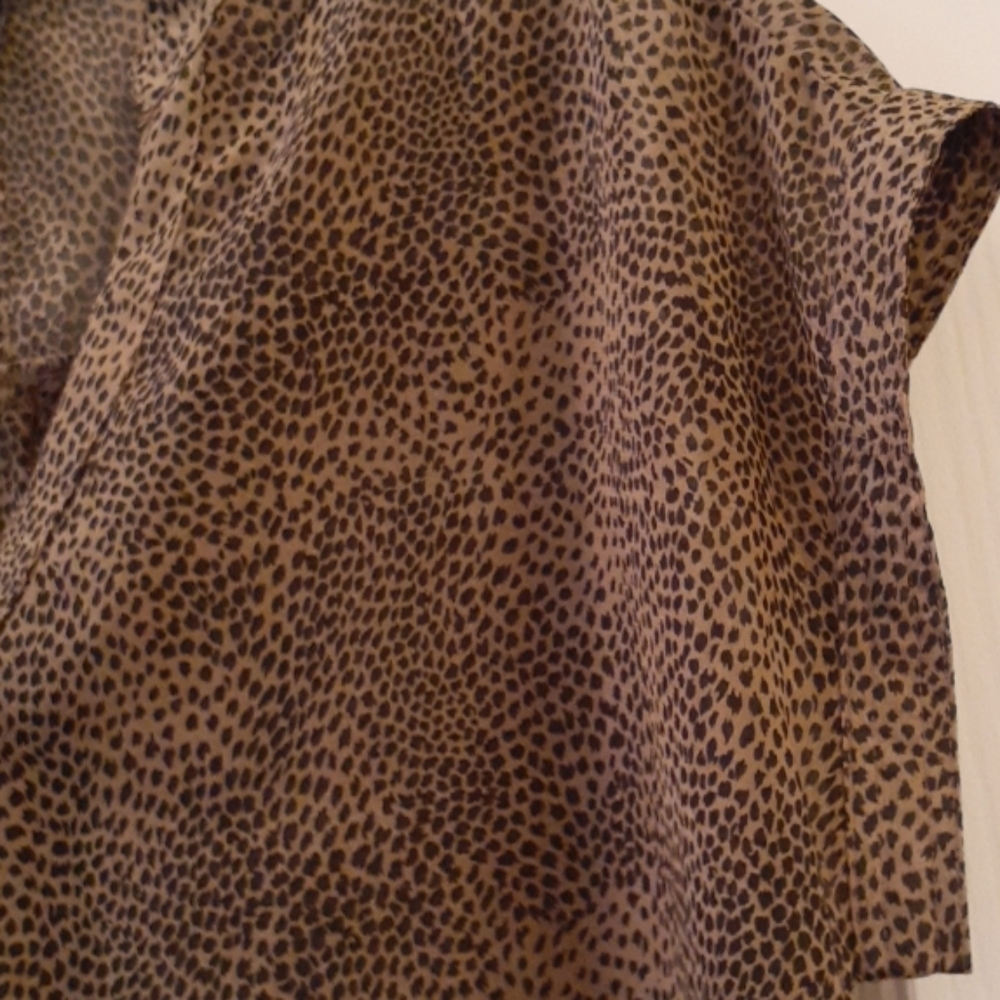 *Animal Print Top Large - Picture 5 of 8